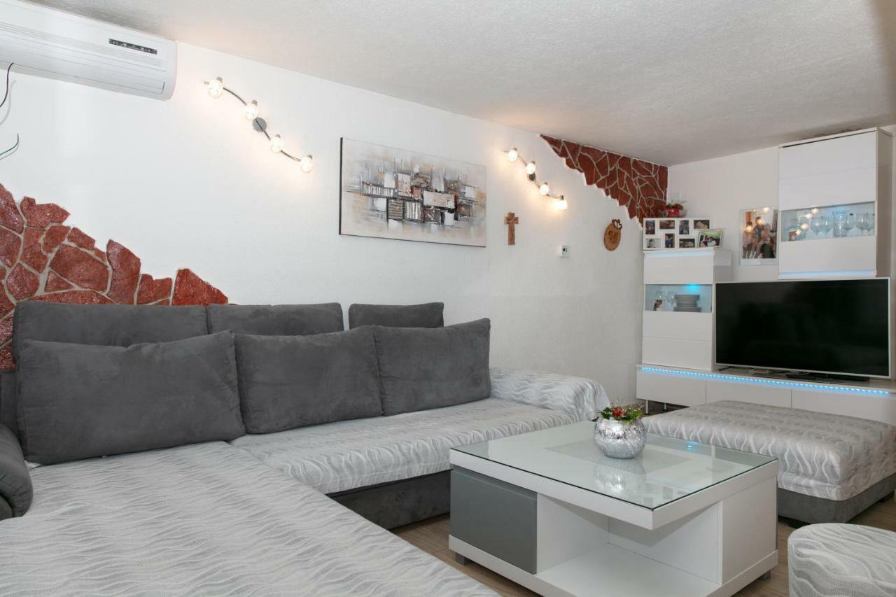 David I Rino Apartment