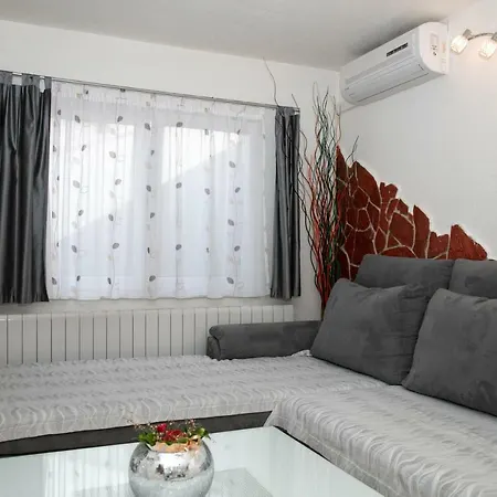 David I Rino Apartment Brela Exterior photo