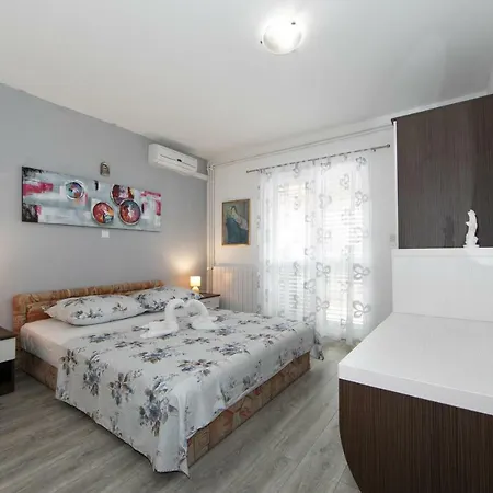 David I Rino Apartment Brela Exterior photo